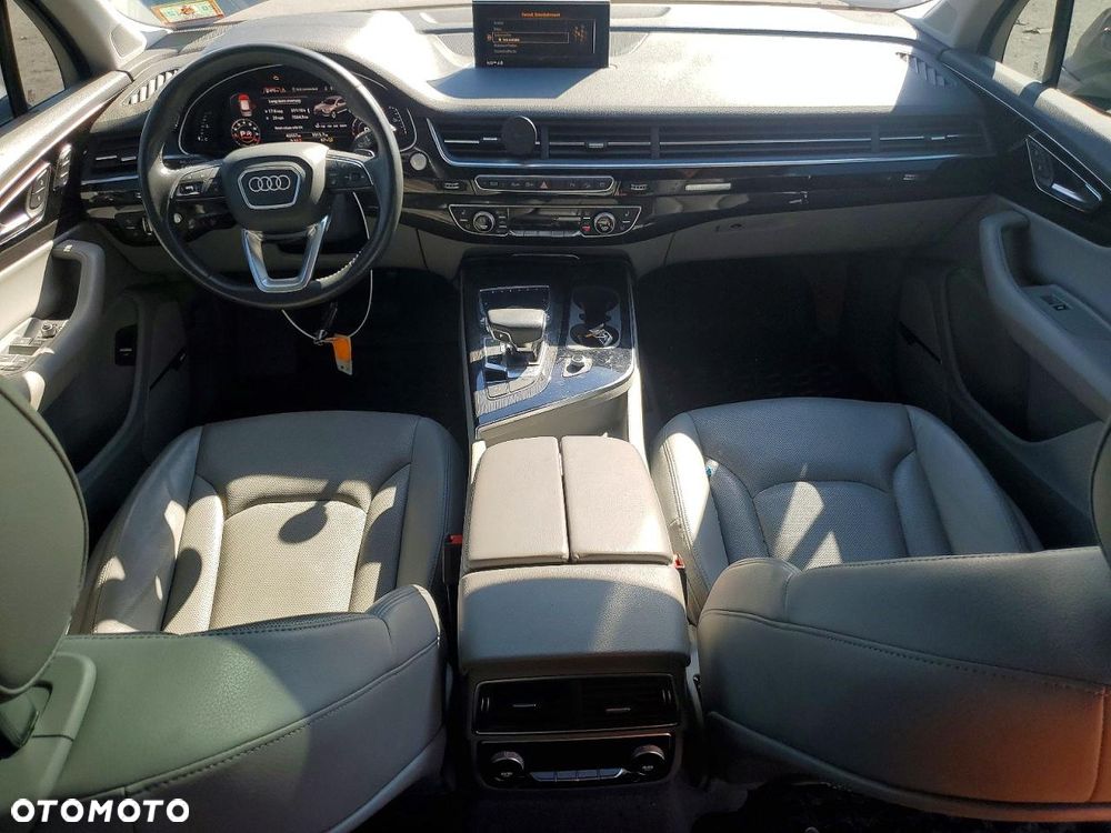Audi Q7 - 7