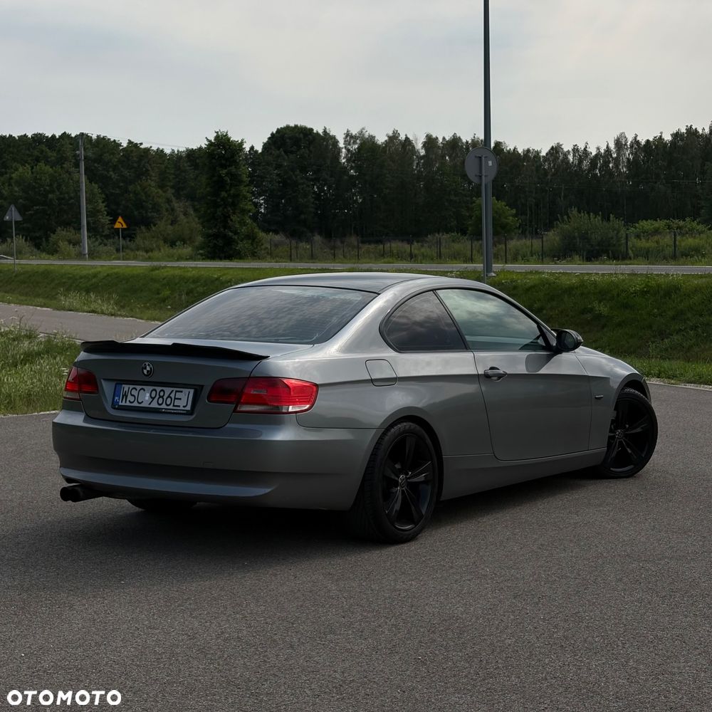 BMW Seria 3 320i M Sport Edition - 5