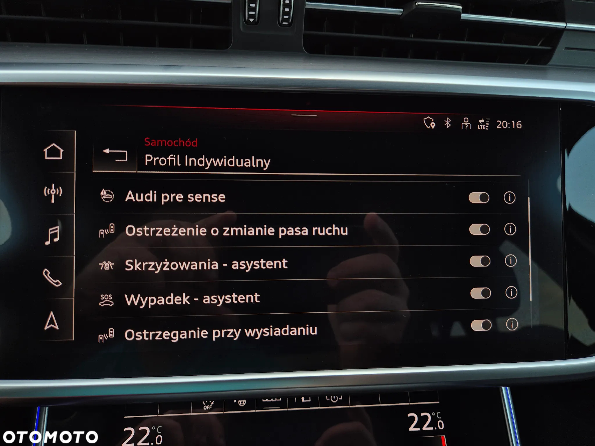 Audi A6 Avant 40 TDI quattro S tronic S line - 33