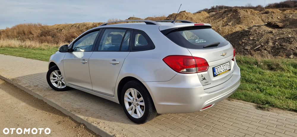 Chevrolet Cruze 1.6 LS - 2