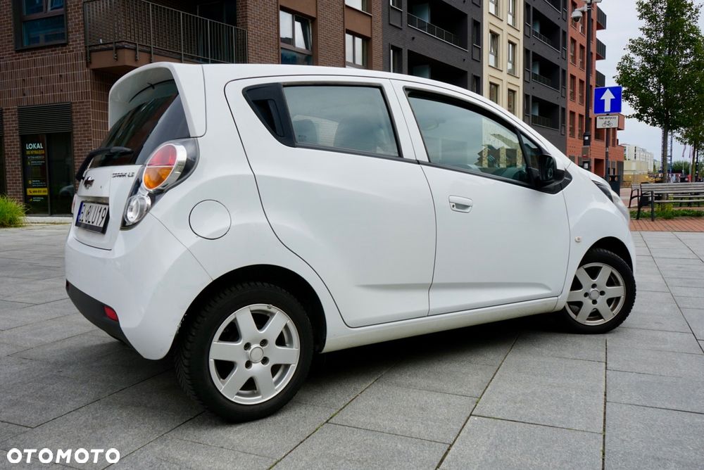 Chevrolet Spark 1.0 LS - 5
