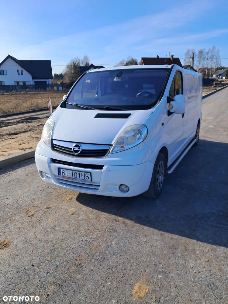 Opel Vivaro - 1