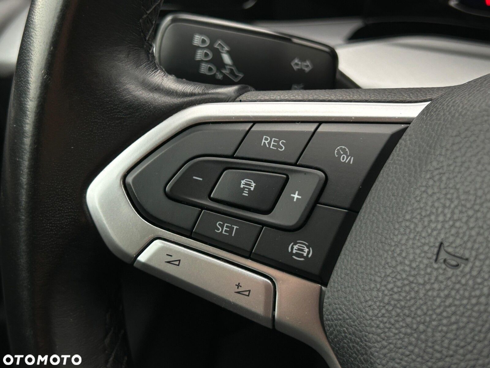 Volkswagen Golf VIII 1.5 TSI EVO Life - 21