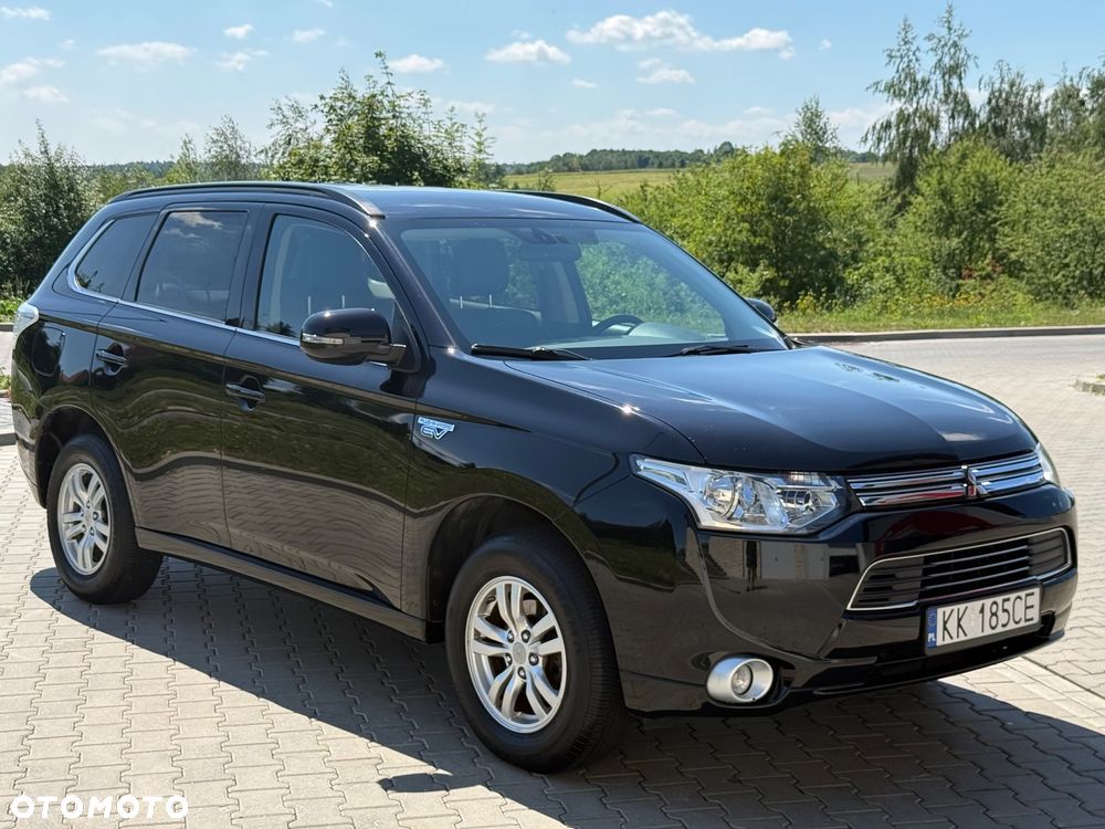 Mitsubishi Outlander 2.0 4WD Plus - 3
