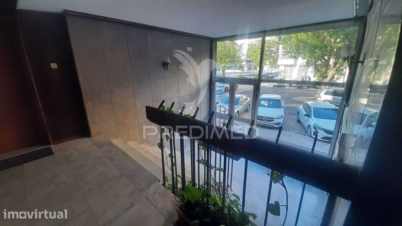 ARRENDAMENTO – APARTAMENTO T1 - Mobilado ( Urbisado / Setúbal ) - Grande imagem: 3/21
