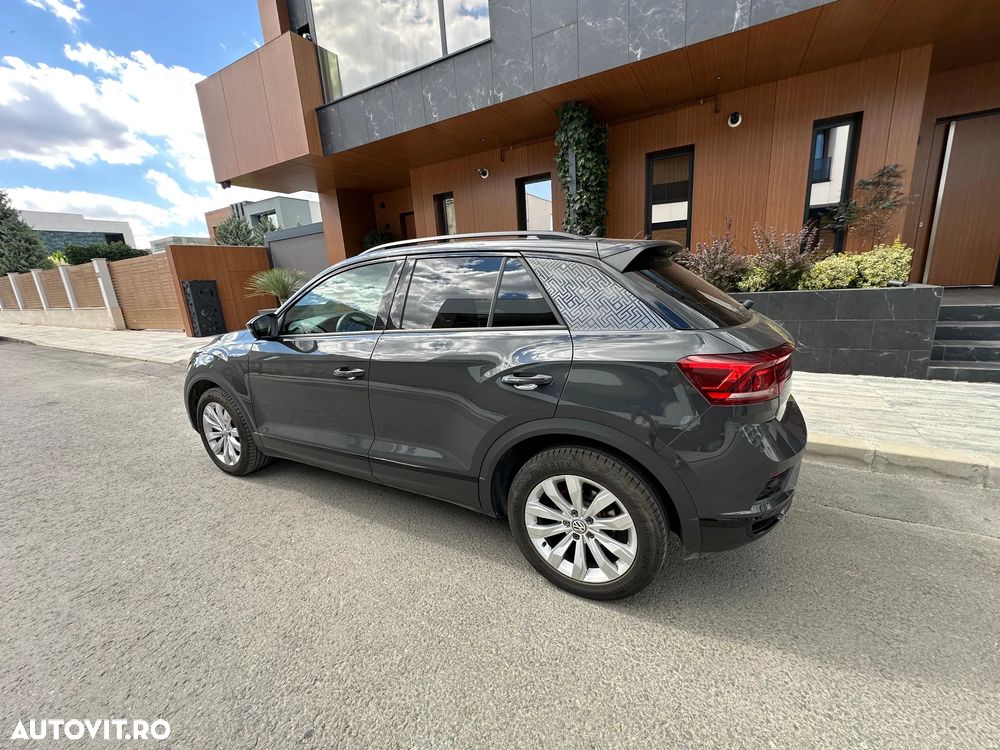Volkswagen T-Roc - 2