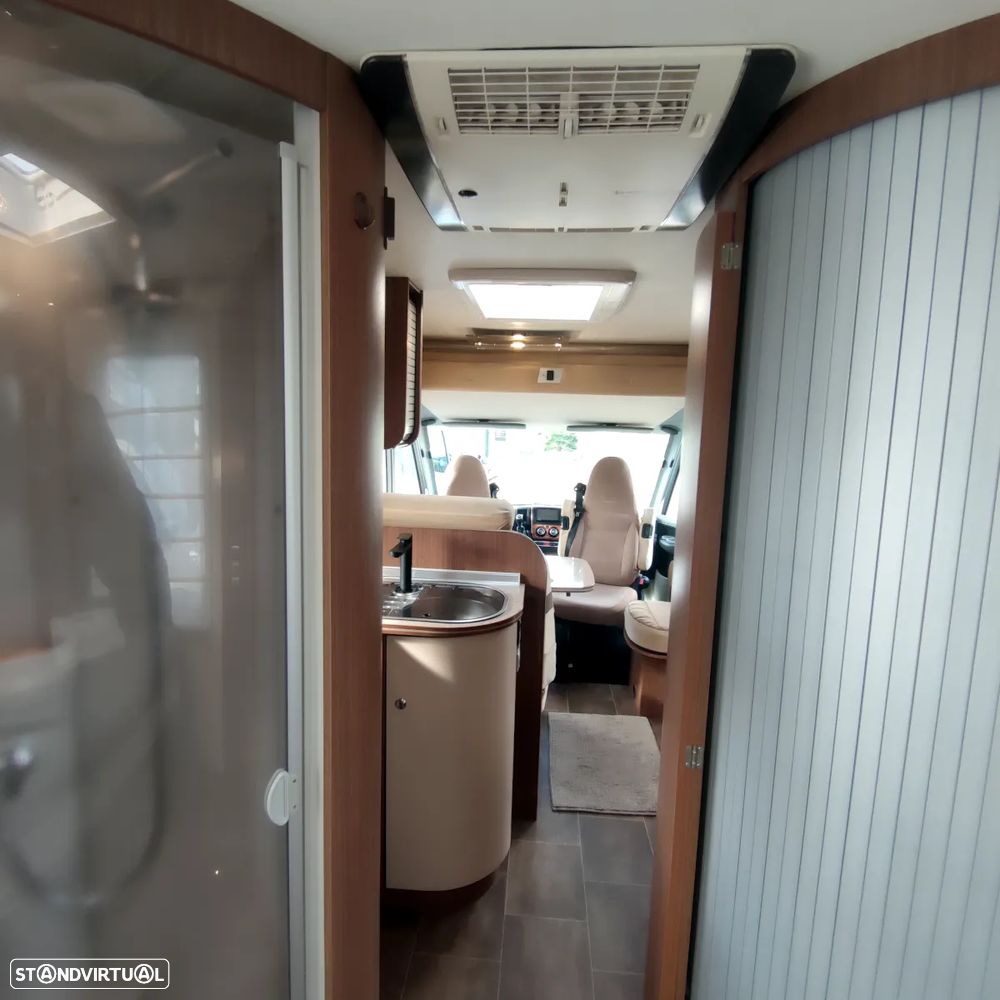 Burstner Aviano I727 - 14