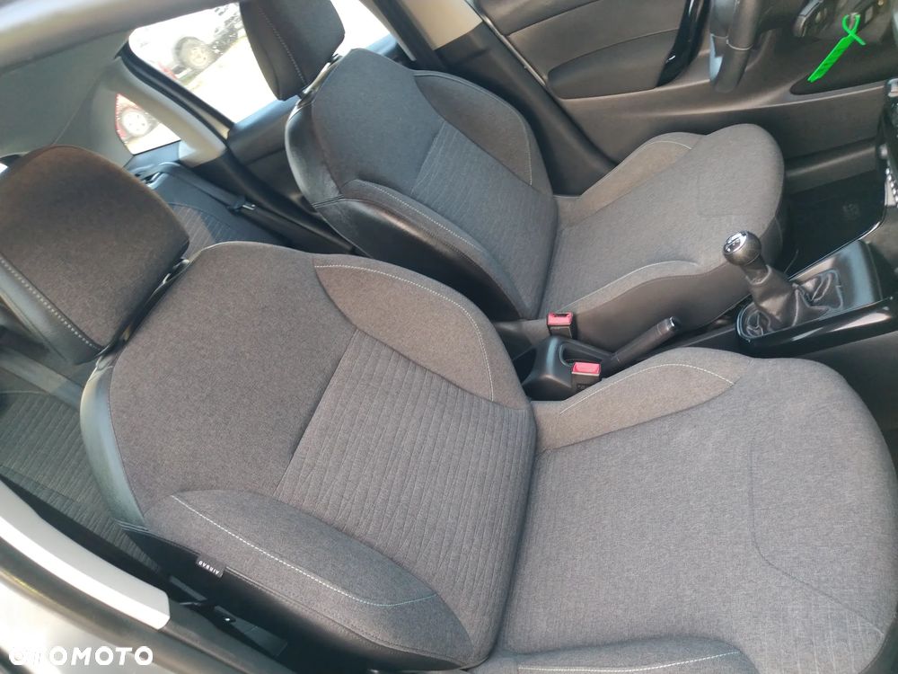 Citroën C3 1.2 PureTech Exclusive - 21