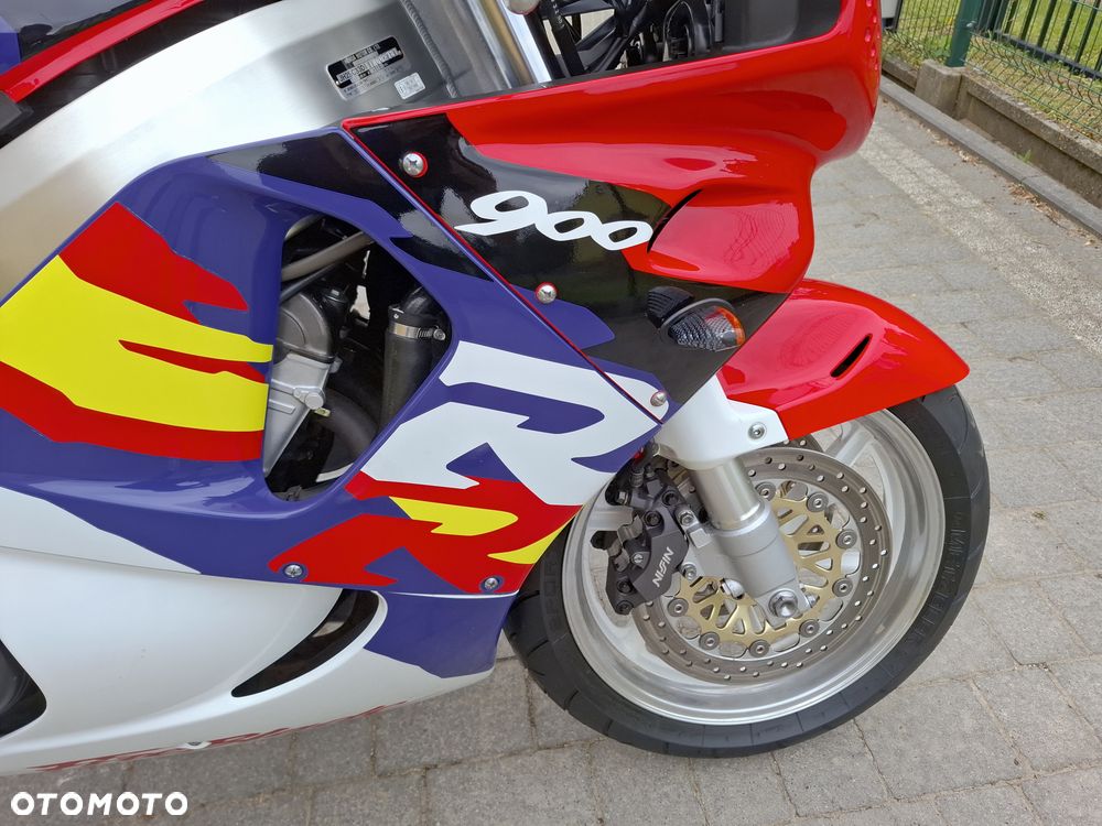 Honda CBR - 4