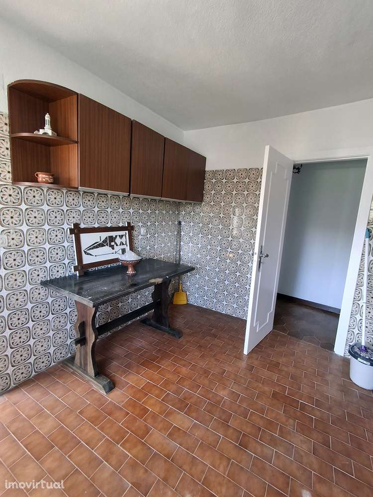 Apartamento muito soalheiro. Bons acessos - Grande imagem: 2/14