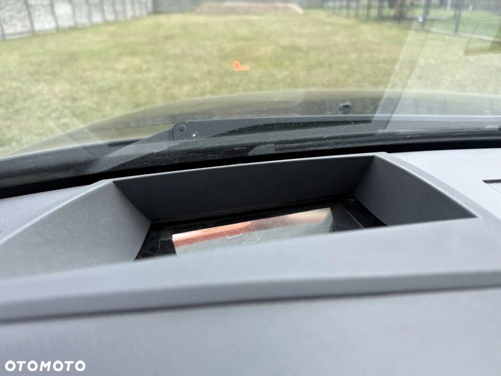 BMW Seria 5 530i - 30