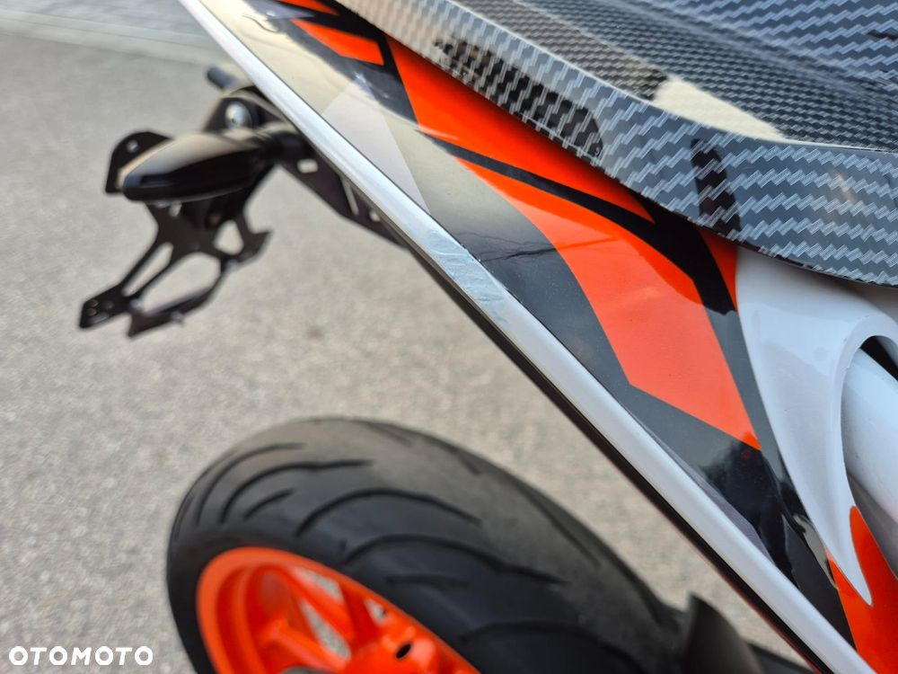 KTM Duke 390 - 19