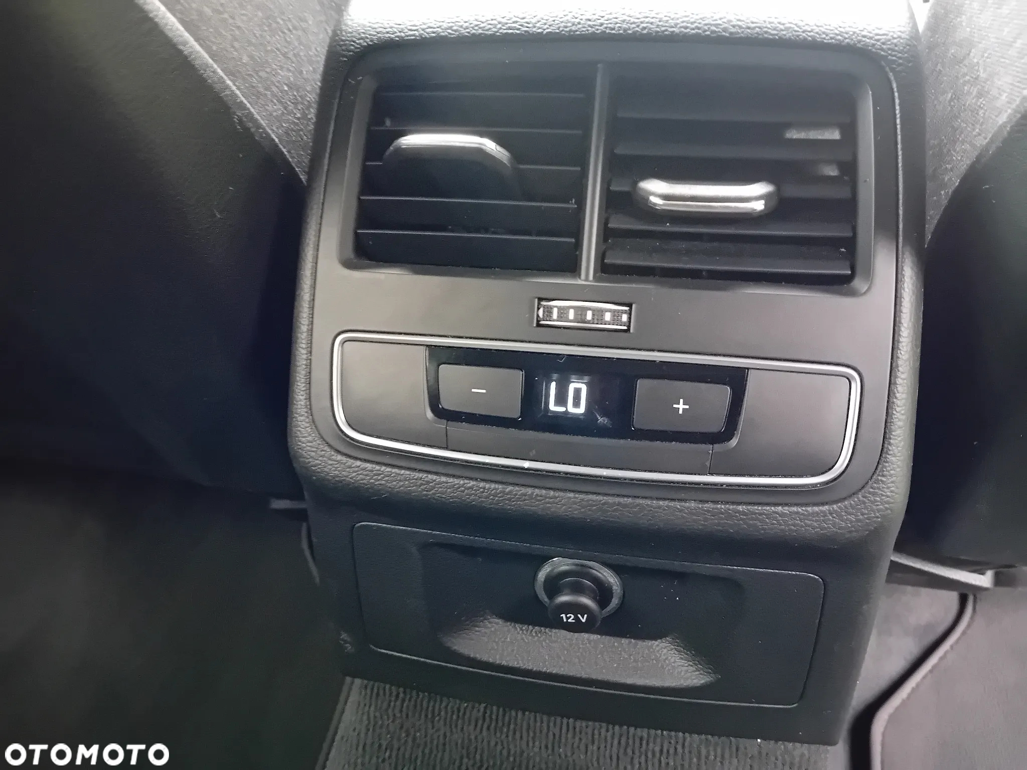 Audi A4 Avant 40 TDI quattro S tronic S line - 13