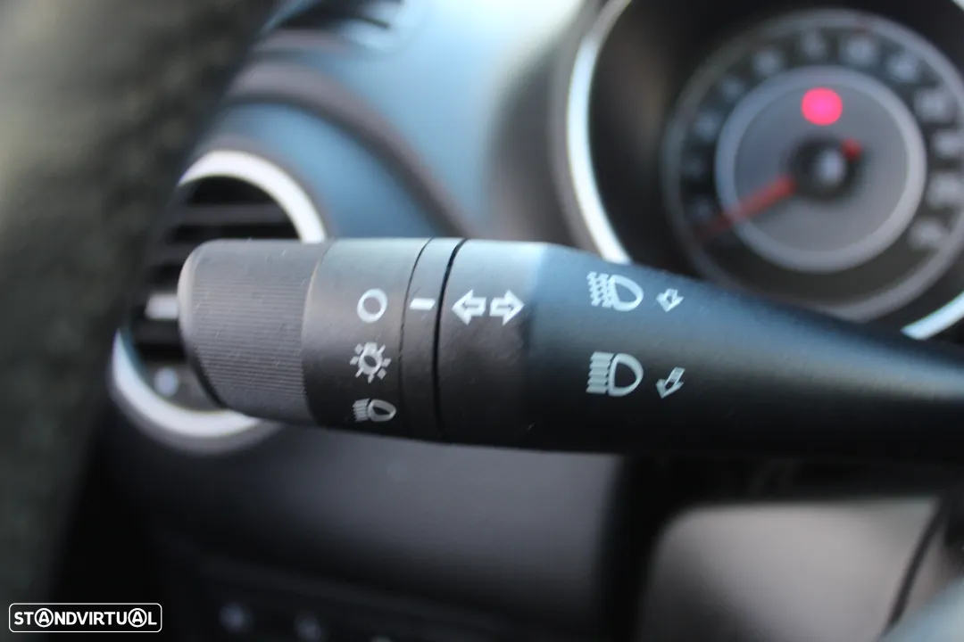 Fiat Punto 1.2 Lounge S&S - 26