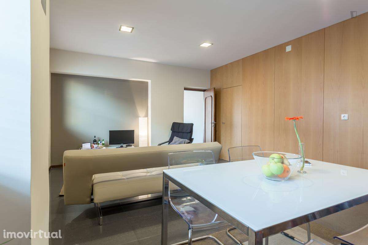 Apartamento com 1 quartos - localizado em Massarelos Porto - Grande imagem: 4/18