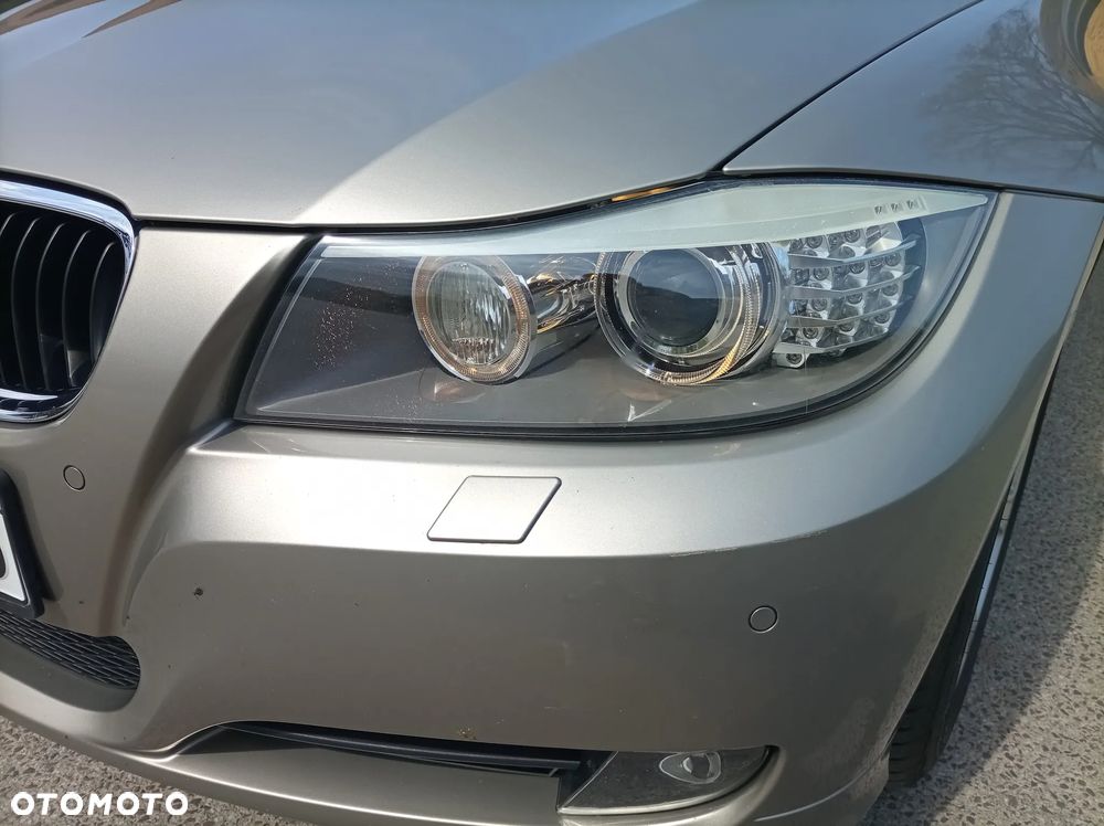 BMW Seria 3 320d DPF Blue Performance Edition Sport - 40