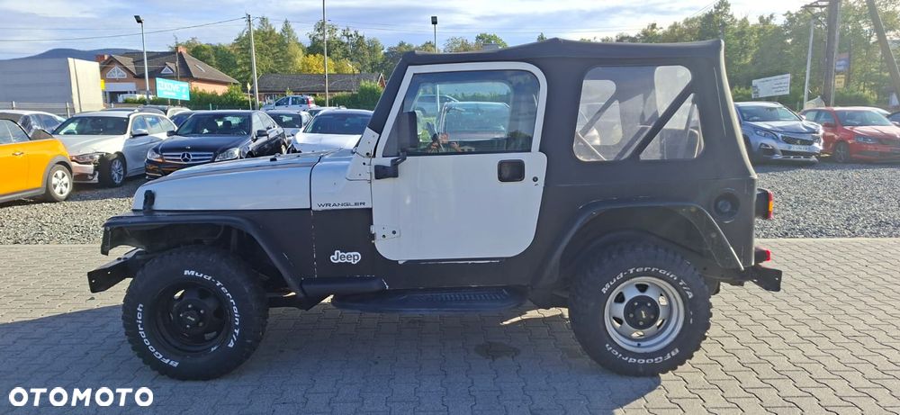 Jeep Wrangler 2.5L - 6