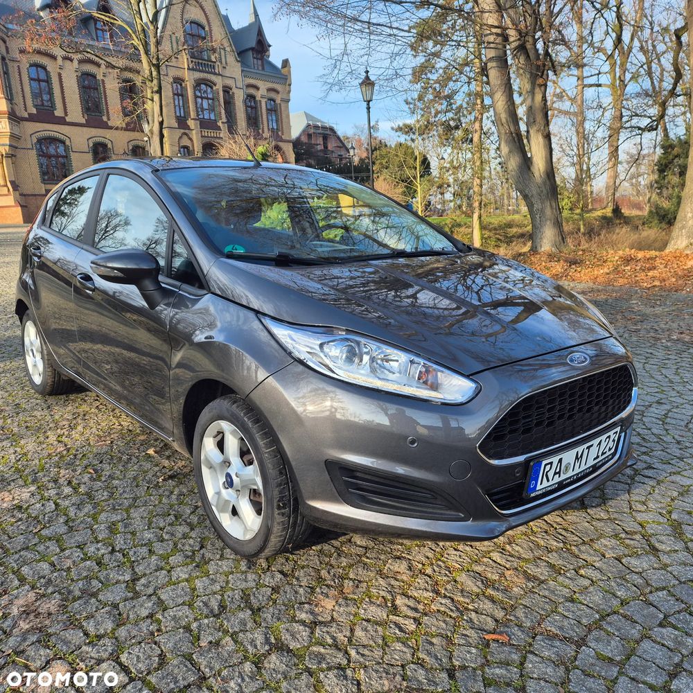 Ford Fiesta 1.0 Champions Edition - 1