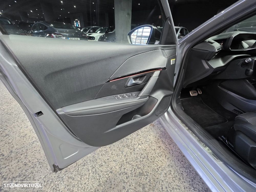Peugeot e-208 50 kWh GT Line - 12