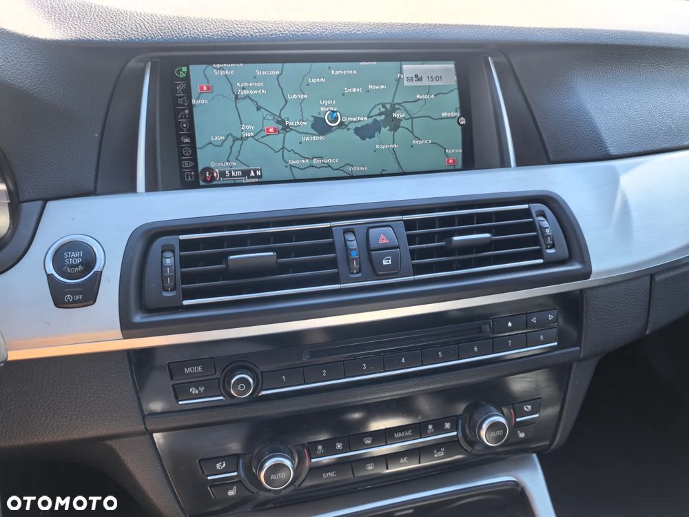 BMW Seria 5 535d xDrive - 23
