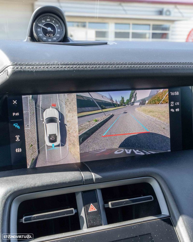 Porsche Taycan Turbo S - 43