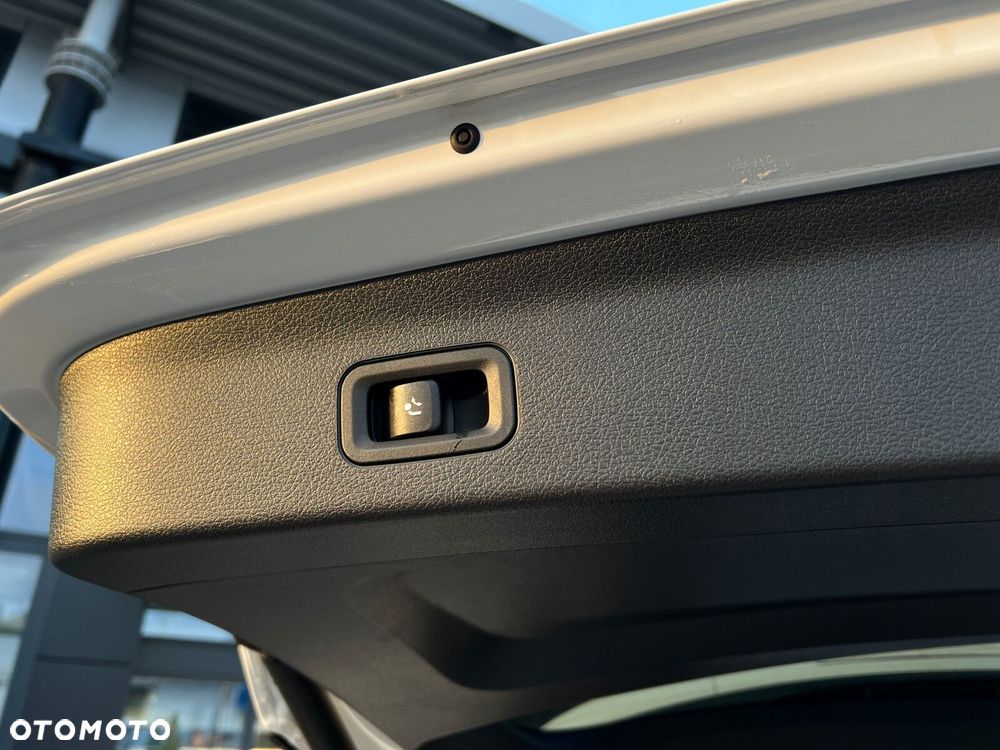 Mercedes-Benz GLS - 31