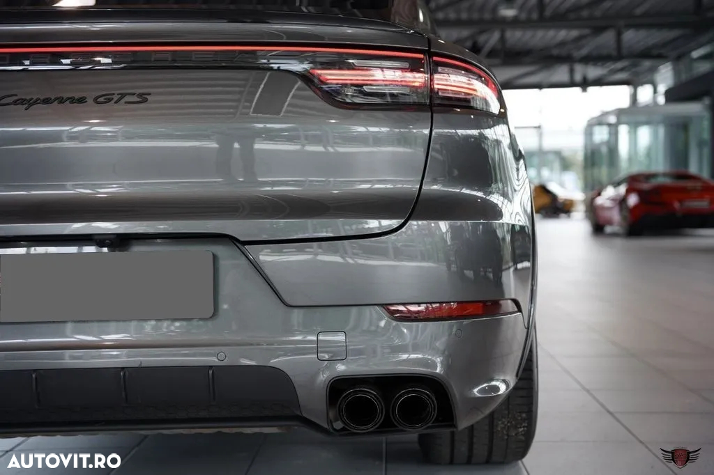 Porsche Cayenne Coupe GTS Tiptronic S - 37