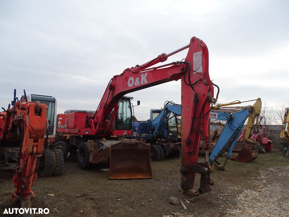 Pompa comenzi excavator O&K Mh 6,cod . 2244989 L , 11990558 - 7
