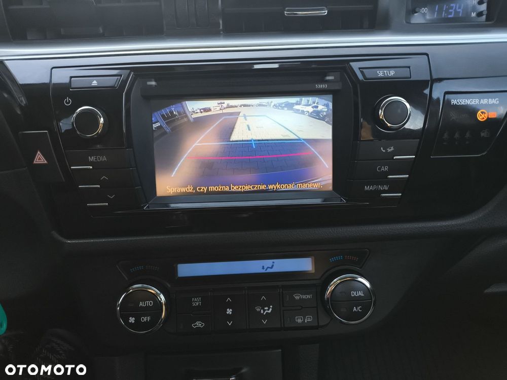 Toyota Corolla 1.6 Premium EU6 - 18