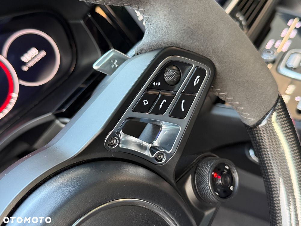 Porsche Cayenne - 31