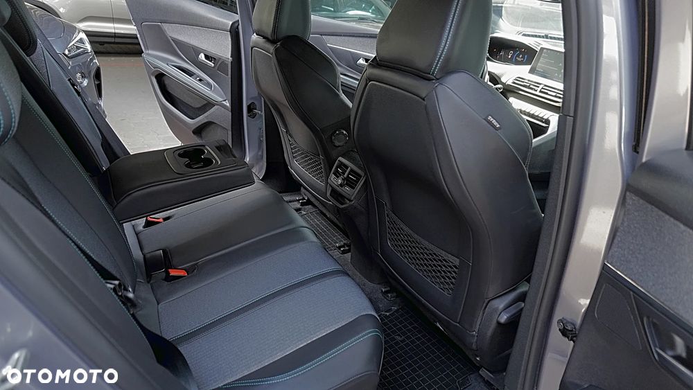Peugeot 3008 1.2 PureTech Allure Pack S&S EAT8 - 13