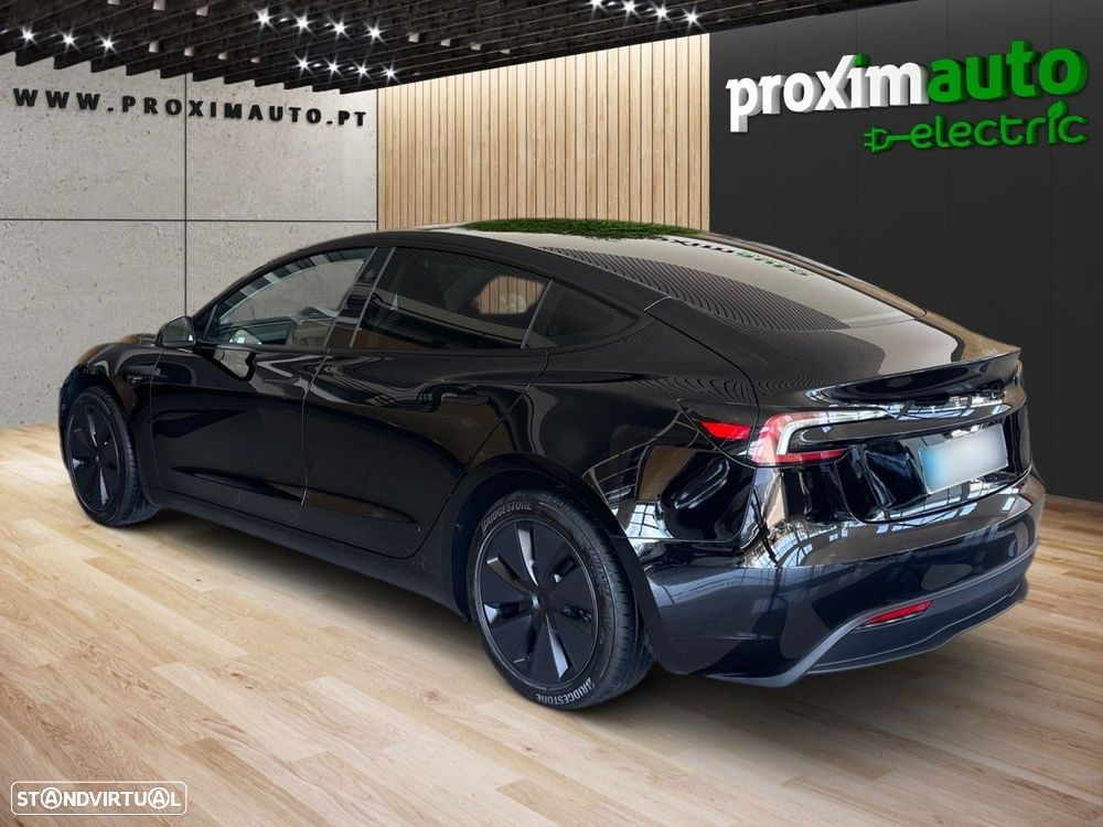 Tesla Model 3 - 15