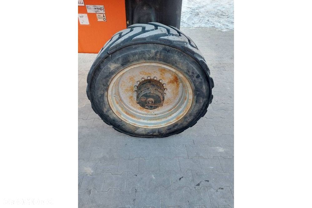 JLG 1200 SJP - 16