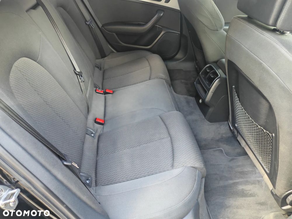Audi A6 Avant - 16