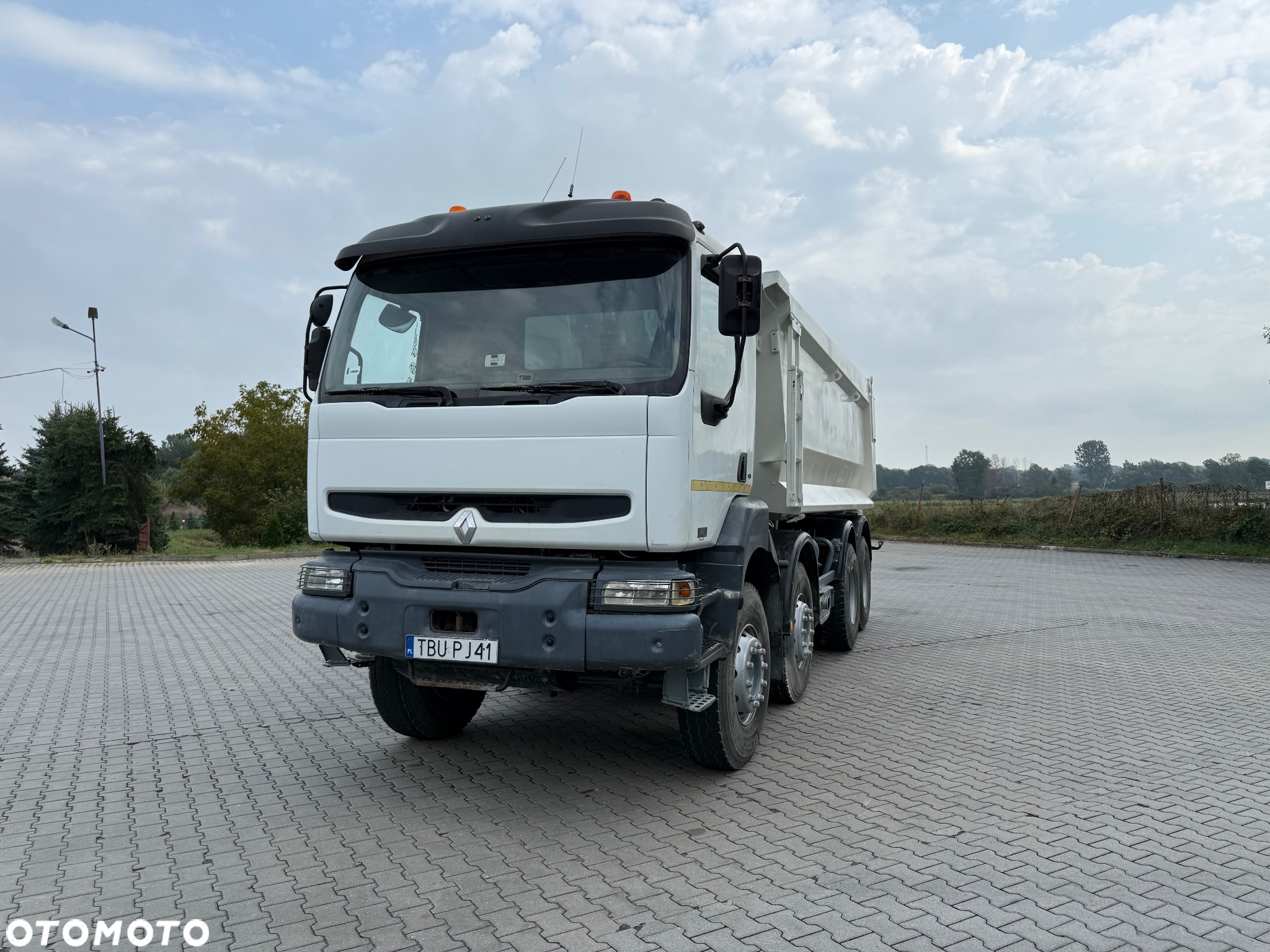 Renault Kerax 420 DCI 8x4 - 3