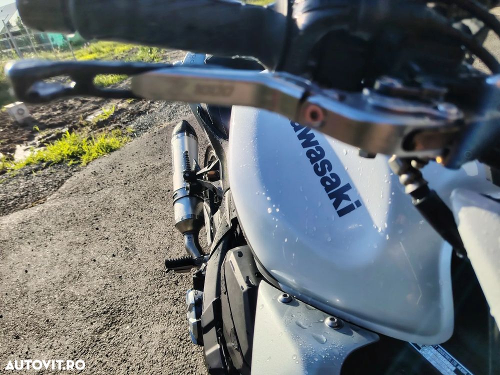 Kawasaki Z 1000R - 3