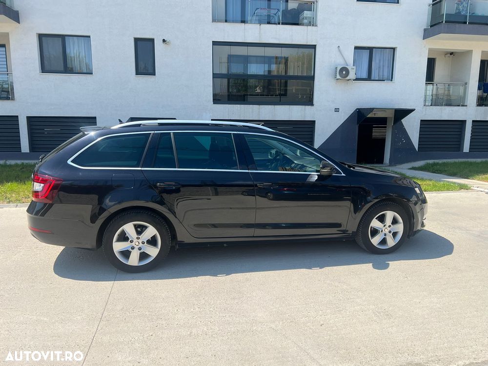 Skoda Octavia 1.6 TDI DSG Ambition - 4