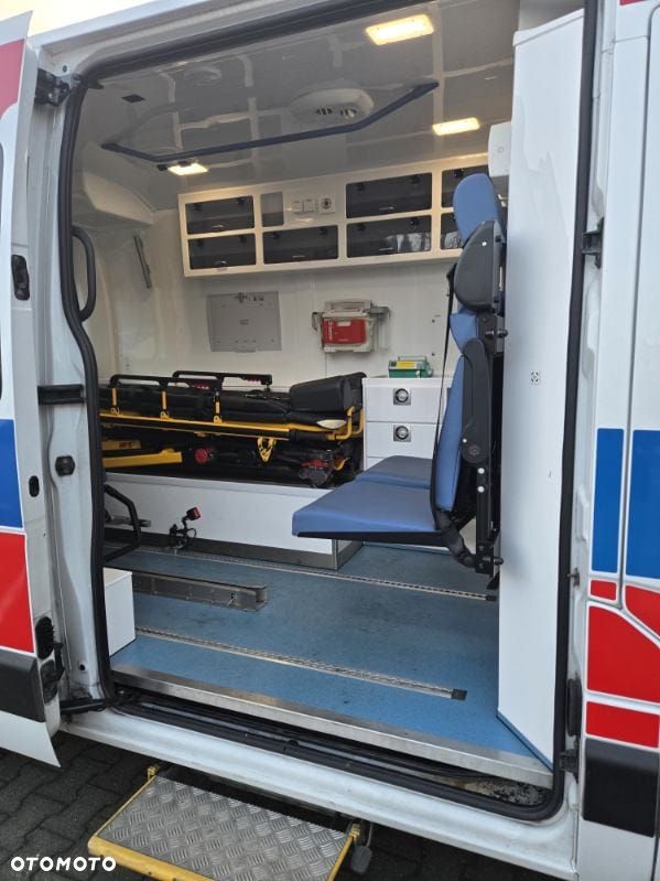 Renault Master Ambulans karetka gwarancja - 8