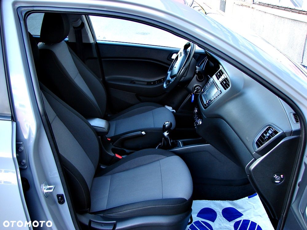 Hyundai i20 blue 1.2 YES!+ - 7