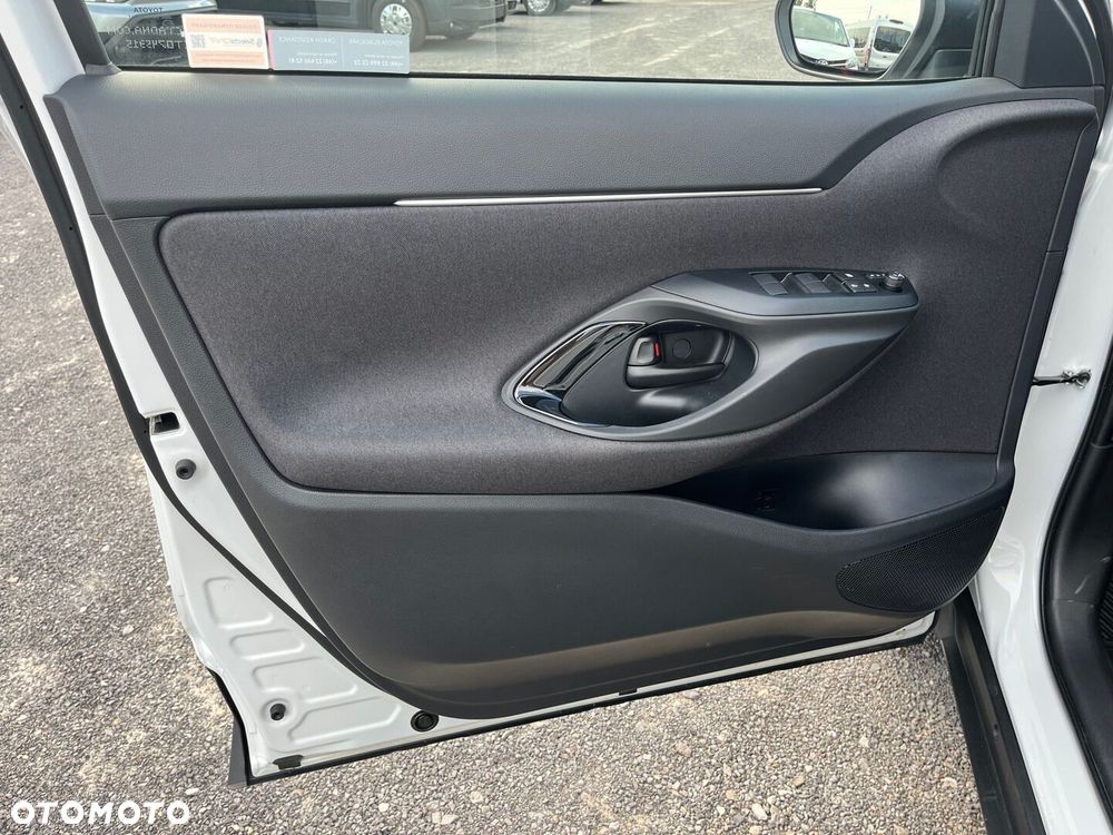 Toyota Yaris Cross Hybrid 1.5 Style - 22