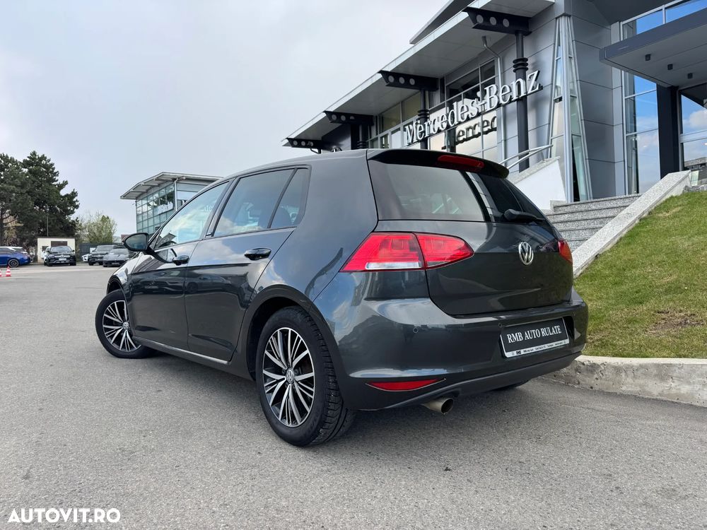 Volkswagen Golf 1.6 TDI BlueMotion Technology DSG Allstar - 4