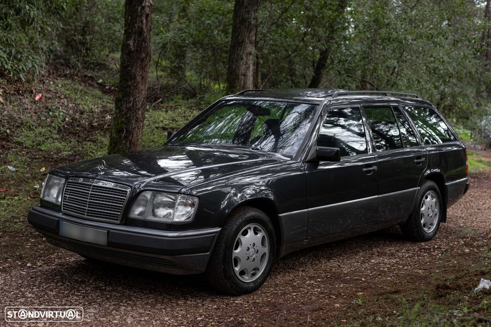 Mercedes-Benz E 220 Standard - 2