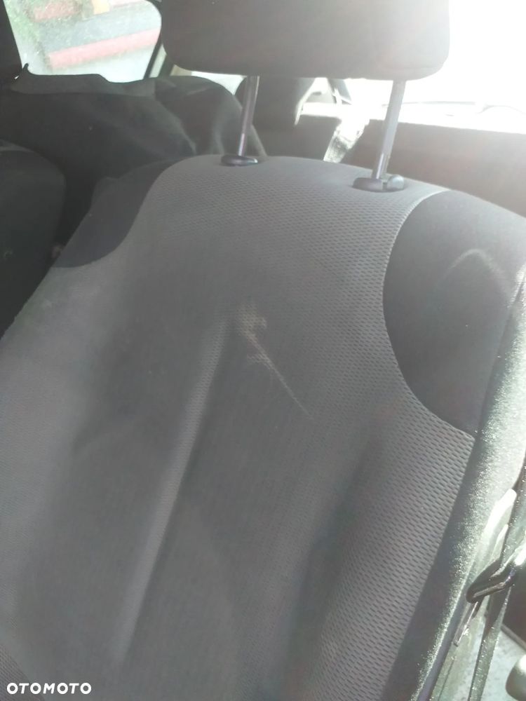 Auto na części - Citroen C4 diesel 2010 Silnik Skrzynia Drzwi Maska Klapa Błotnik Zderzak Lampa Szyba Klamka Lusterko Deska Kokpit - 10
