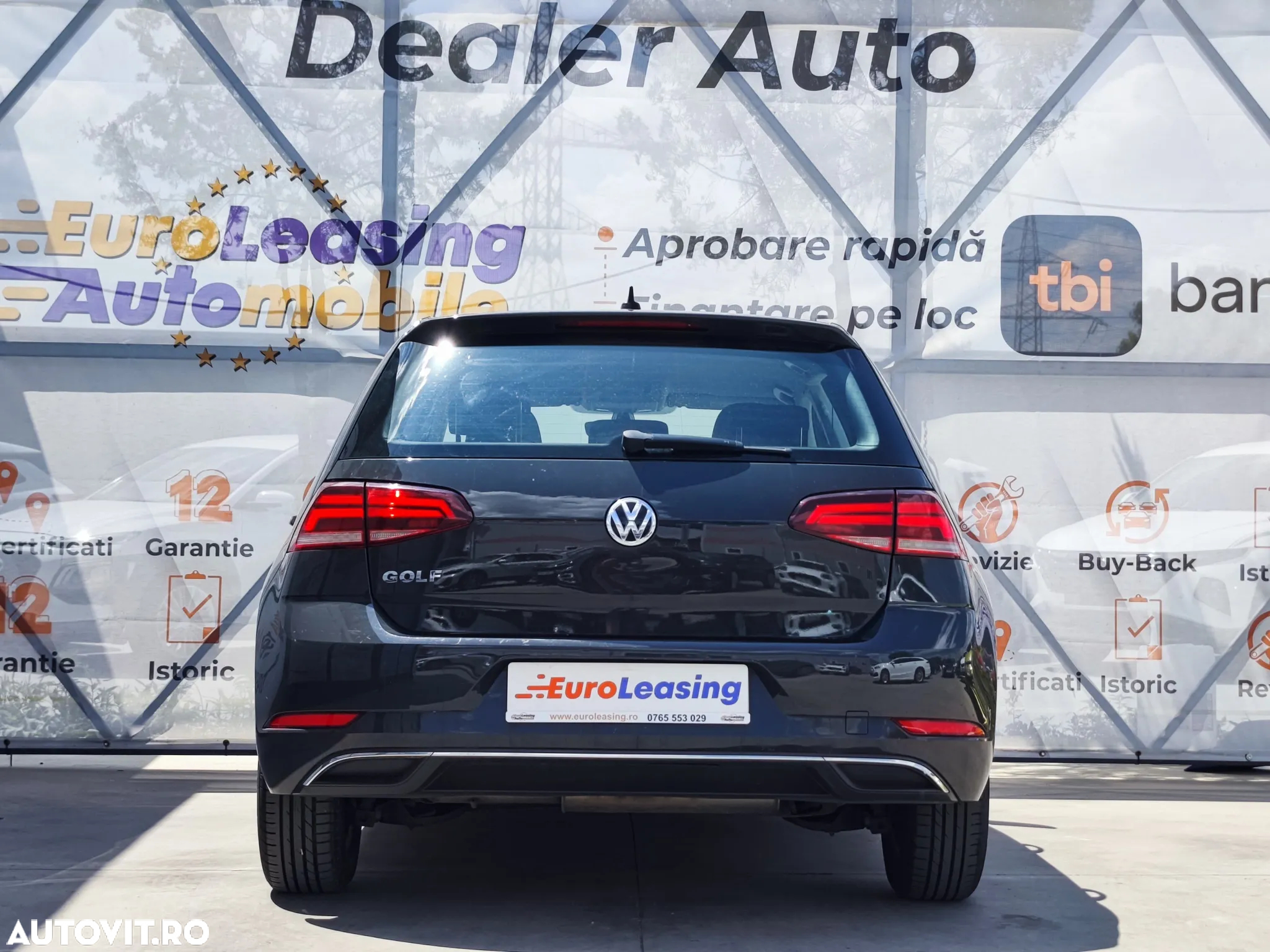 Volkswagen Golf 1.6 TDI Comfortline - 7