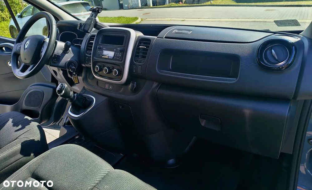 Renault Trafic - 22