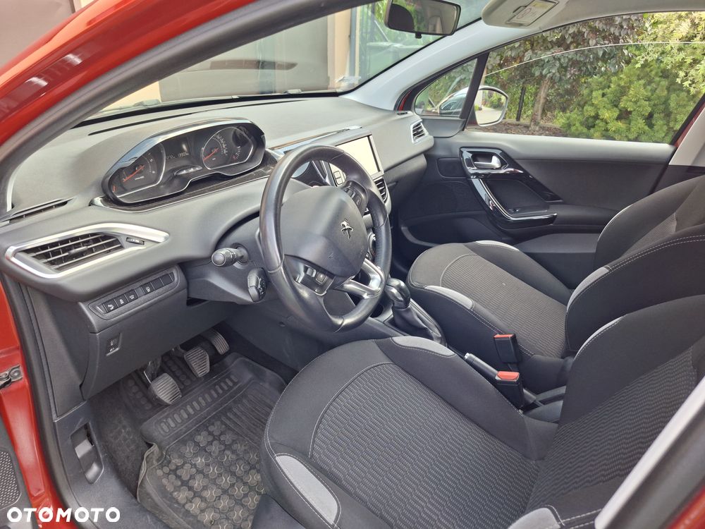Peugeot 208 1.6 e-HDi Active STT - 11