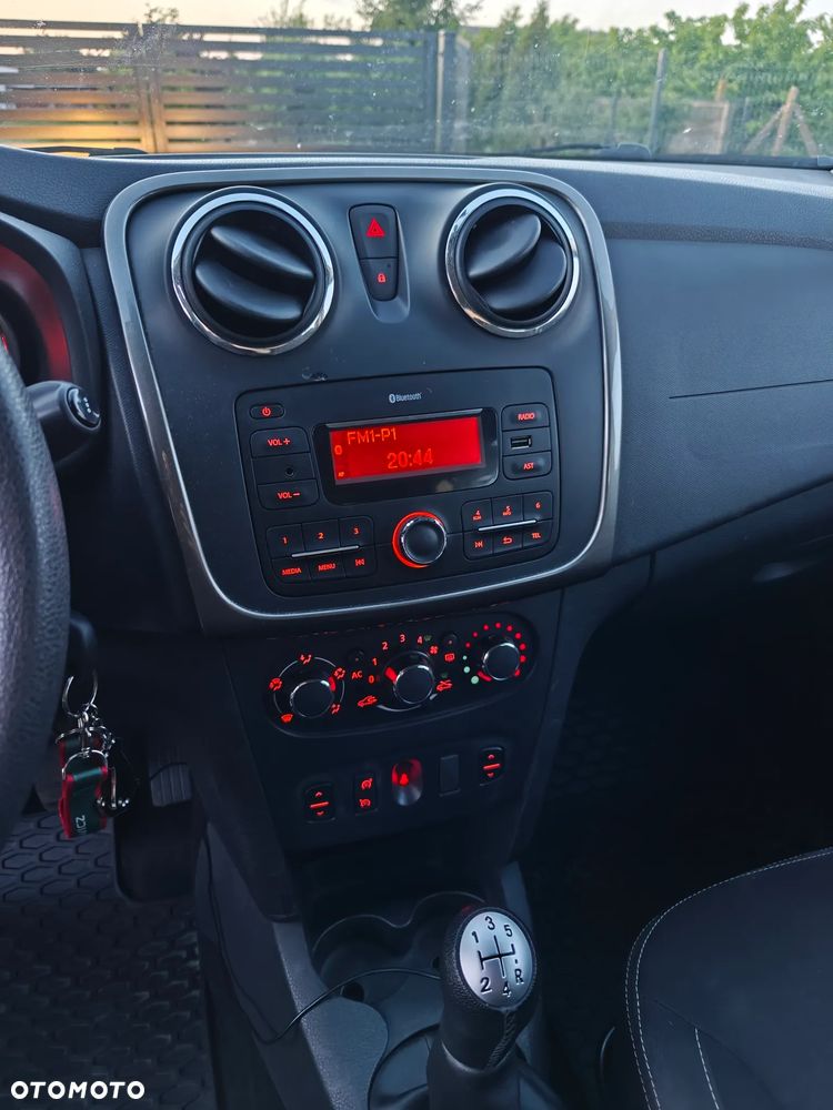 Dacia Sandero 1.2 16V 75 Laureate - 14