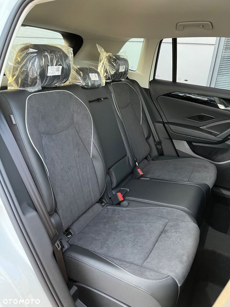 Volkswagen Tiguan 1.5 eHybrid PHEV 150kW Elegance DSG - 10