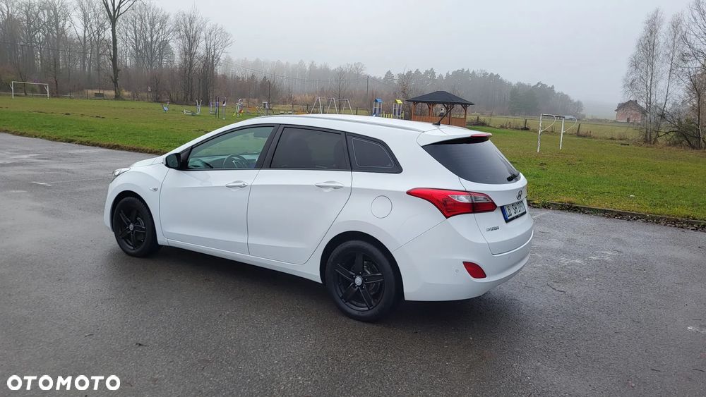 Hyundai i30 i30cw 1.4 Advantage - 9