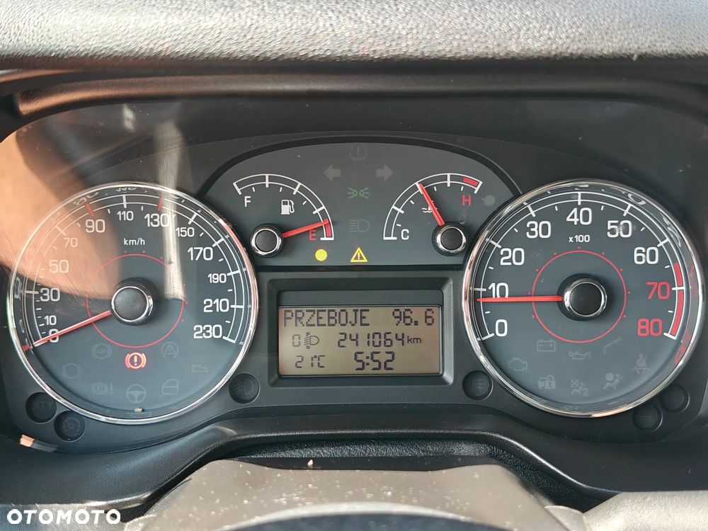 Fiat Grande Punto 1.4 8V Racing - 22